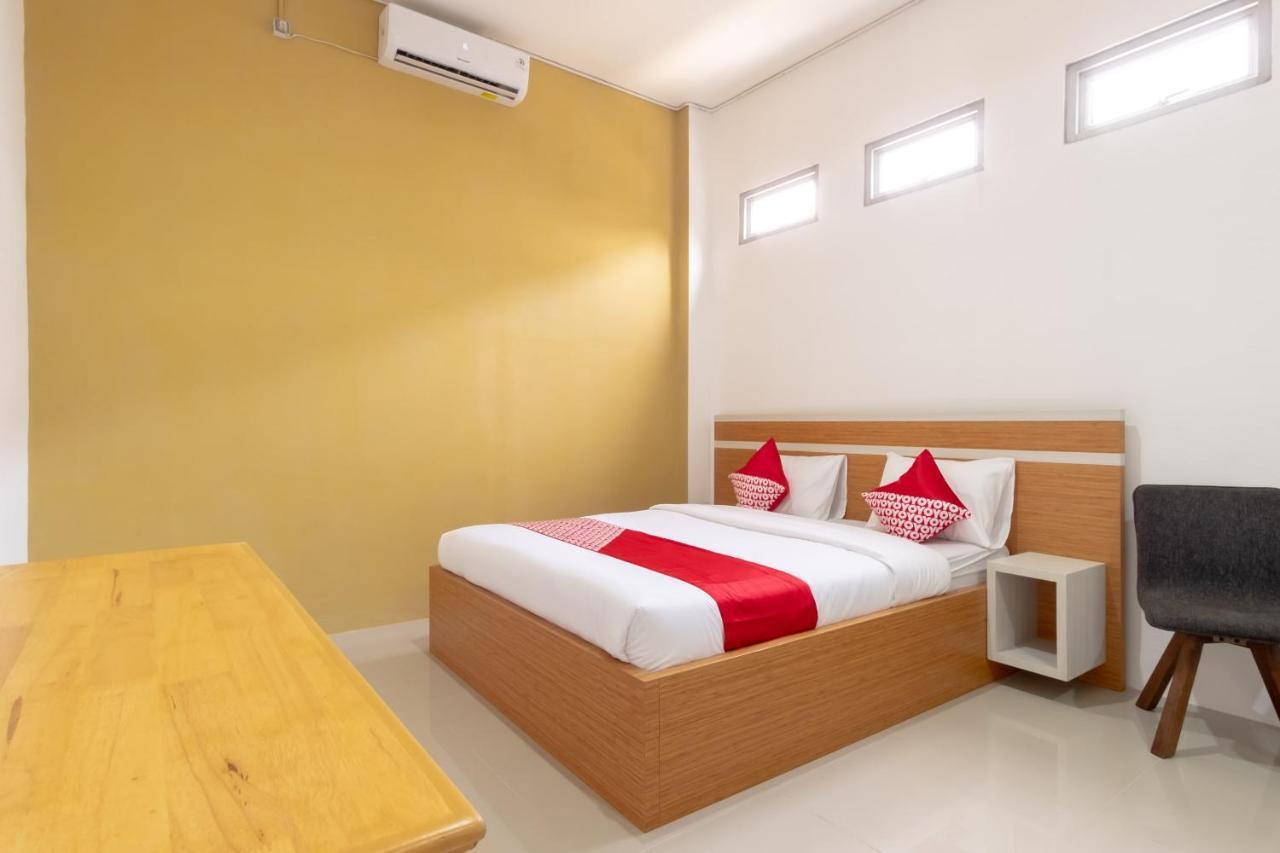 Oyo 1400 Barat Residence Syariah Medan Luaran gambar